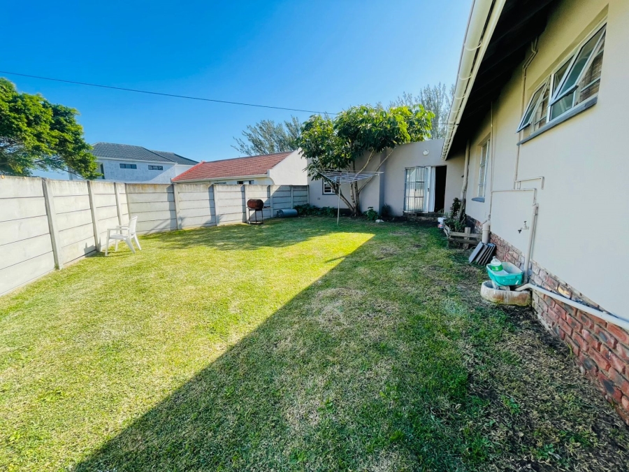 4 Bedroom Property for Sale in Gonubie Eastern Cape